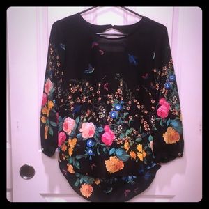 Blouse with open back